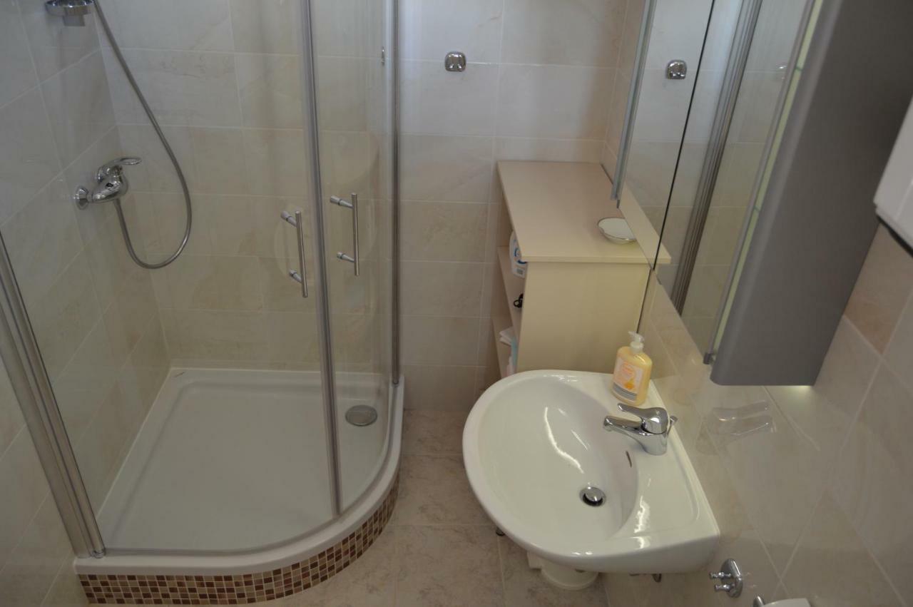 Apartmani Misic Ždrelac Esterno foto